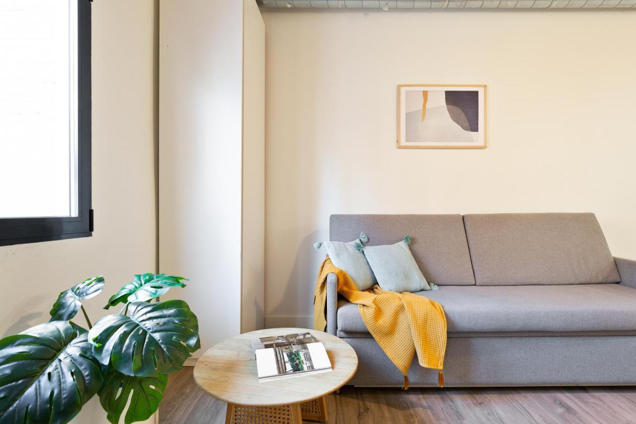 Modern Catalan Apartments By Olala Homes ロスピタレート・デ・リョブレガート エクステリア 写真