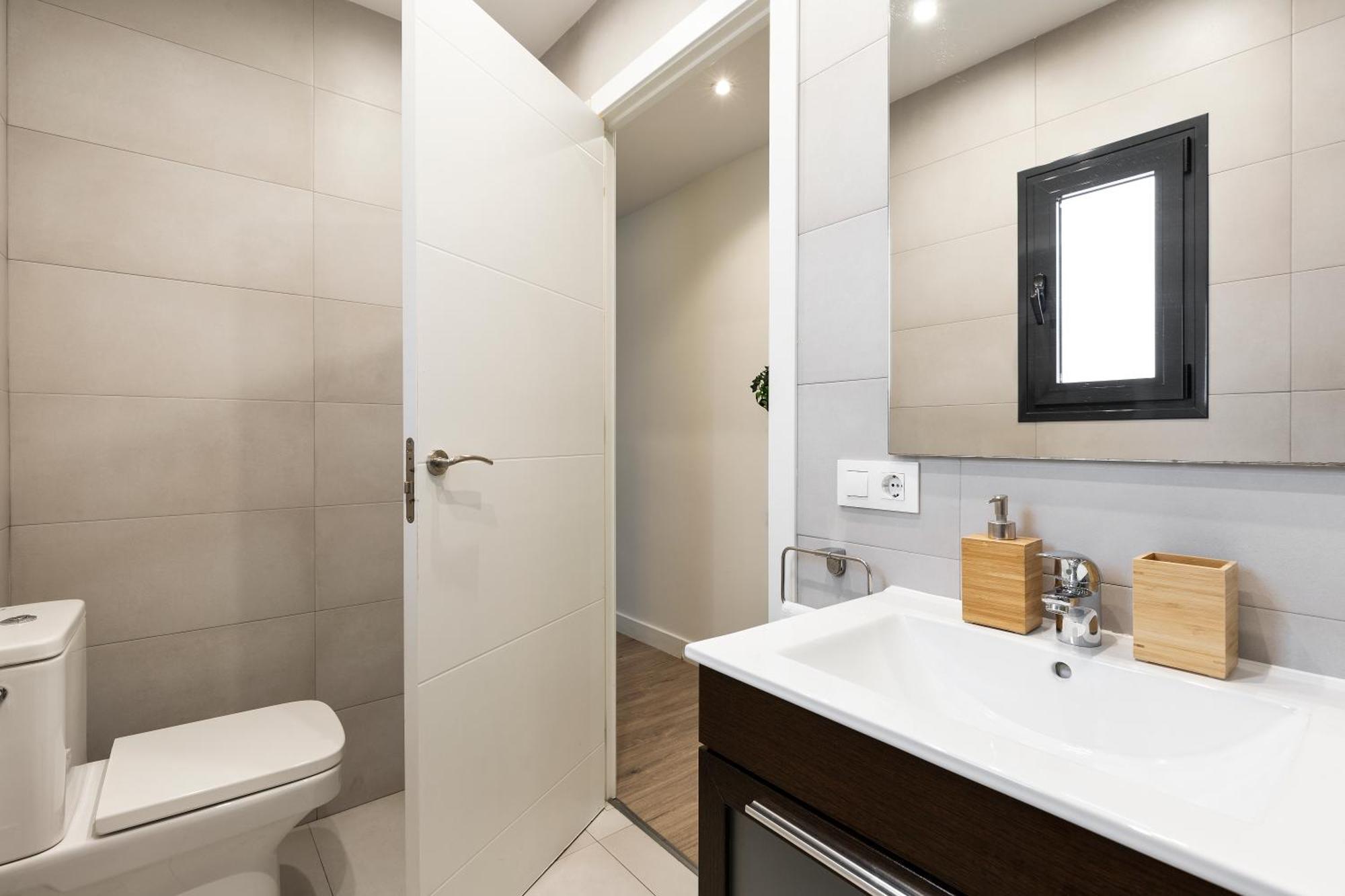 Modern Catalan Apartments By Olala Homes ロスピタレート・デ・リョブレガート エクステリア 写真